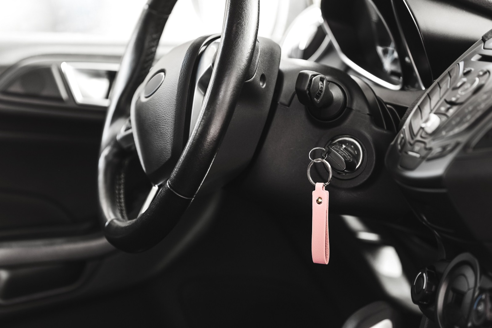 Caro carburanti: gravi distorsioni dei costi e rischio sopravvivenza per le imprese del trasporto persone e del turismo