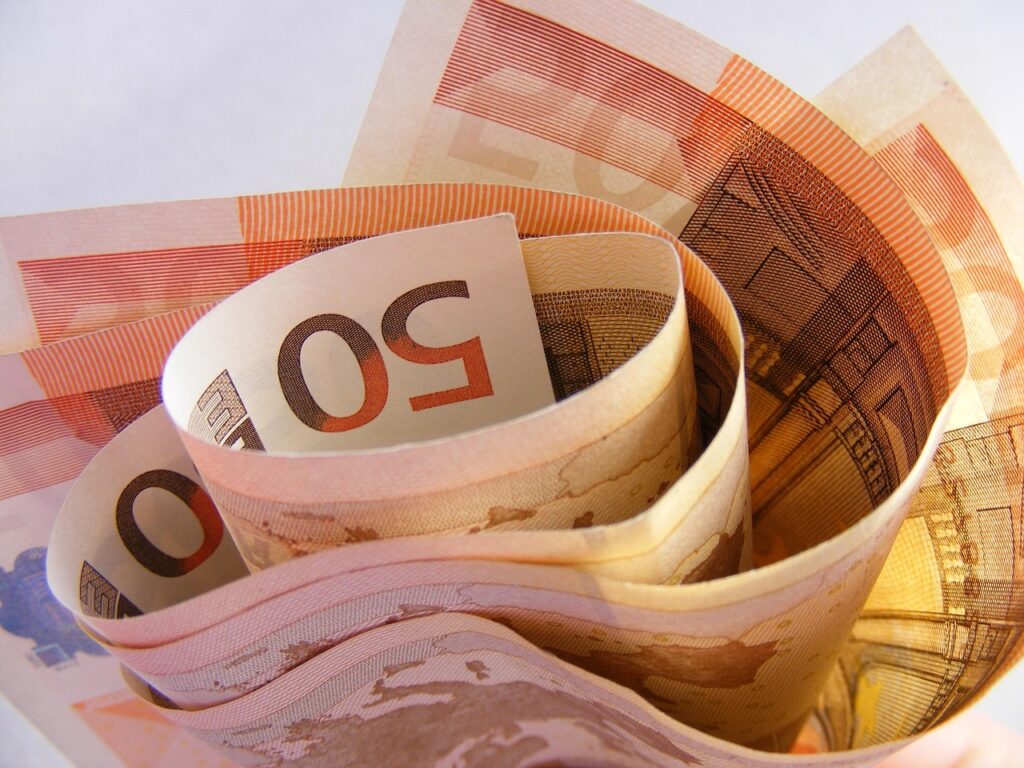 Prezzi: Confesercenti, si conferma fase resiliente economia. Pace ad Hormuz essenziale per rafforzare crescita